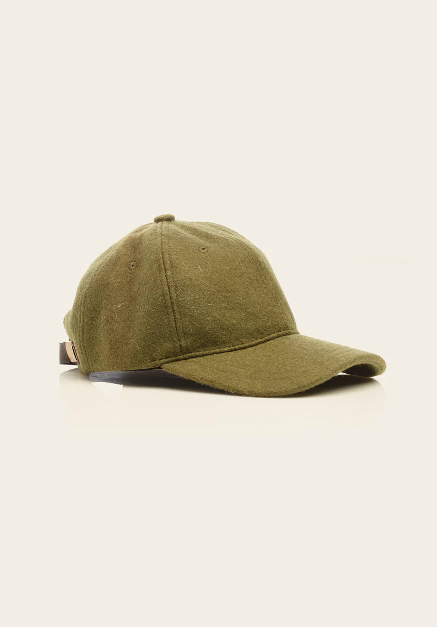 Honest Wolf - Wool Cap